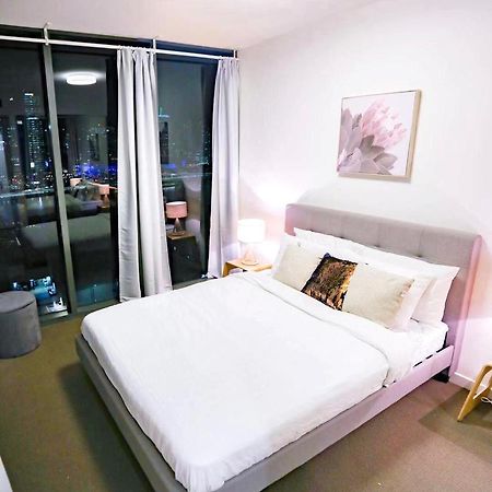 Lucid Apartment South Брисбен Экстерьер фото