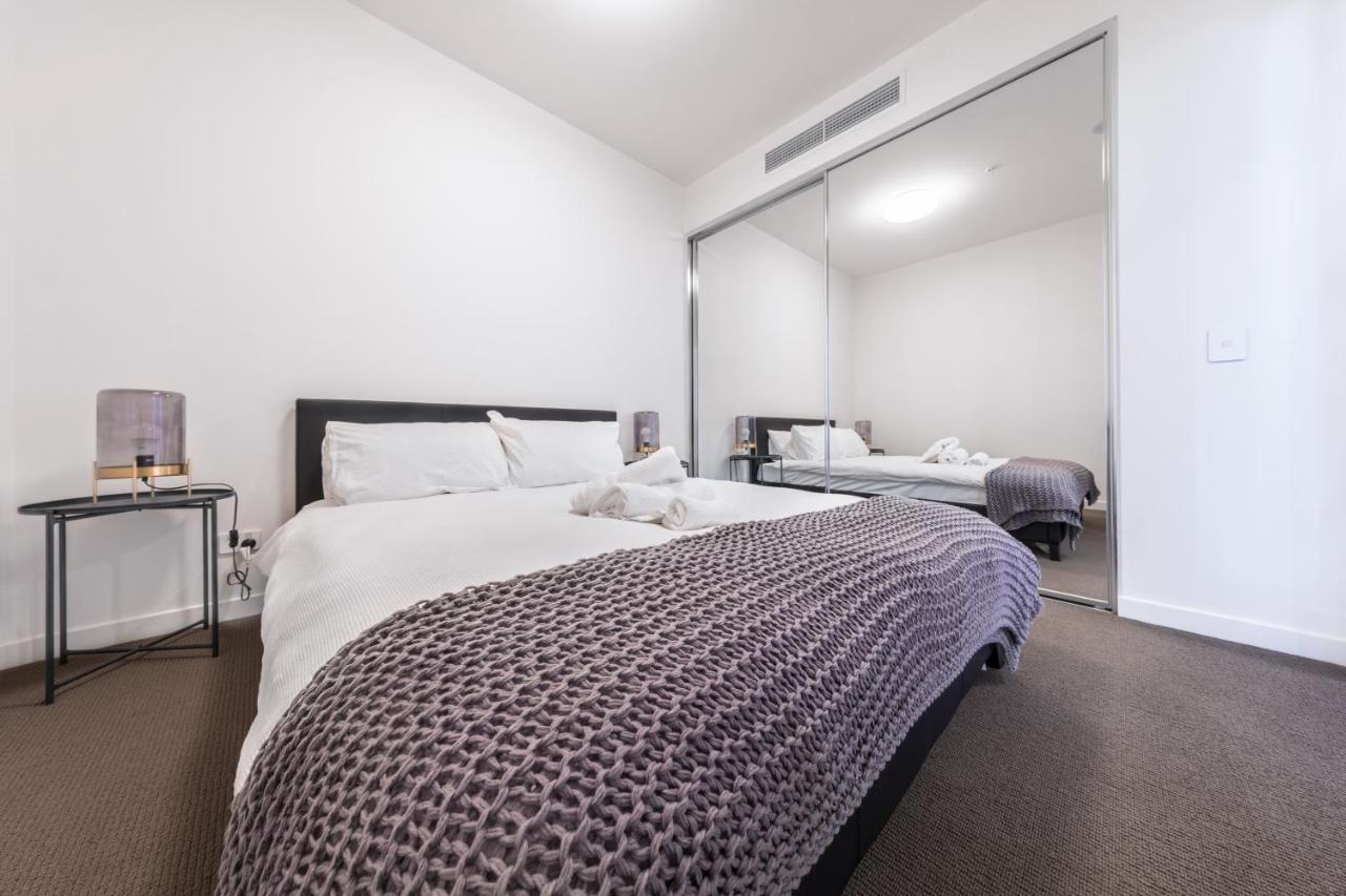 Lucid Apartment South Брисбен Экстерьер фото