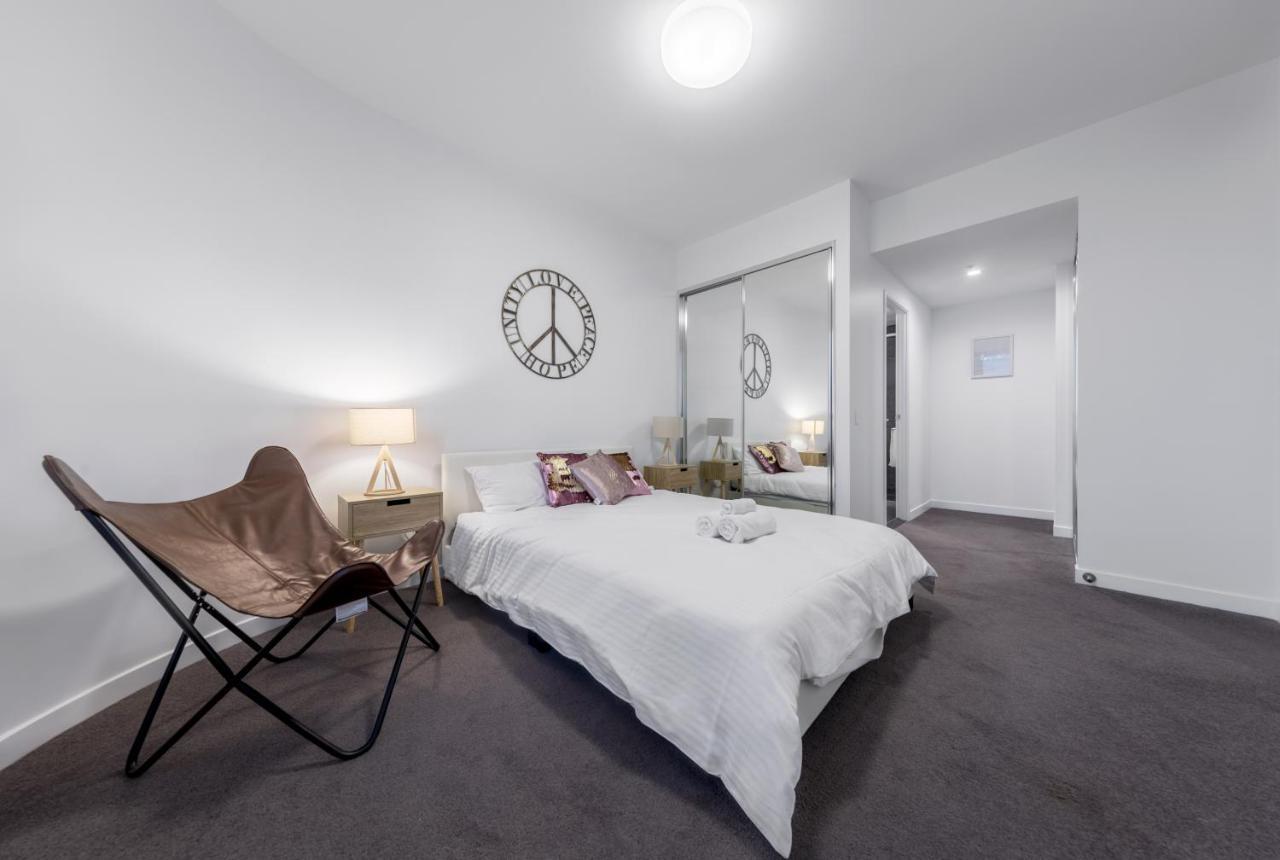 Lucid Apartment South Брисбен Экстерьер фото